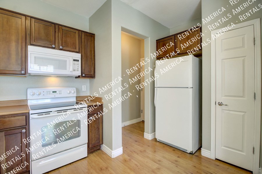 Wonderful 3 bedroom home with 2.5 baths!!! property image