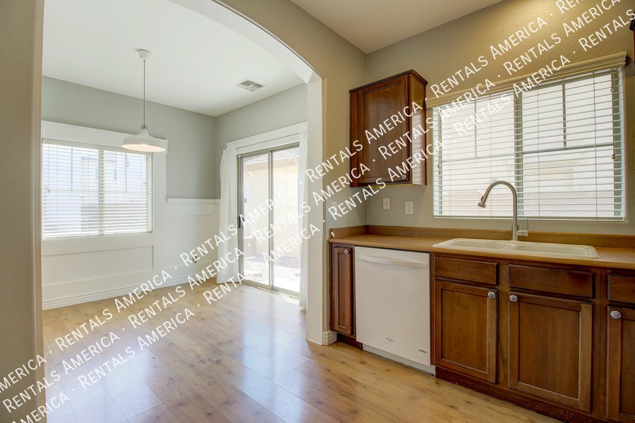 Wonderful 3 bedroom home with 2.5 baths!!! property image