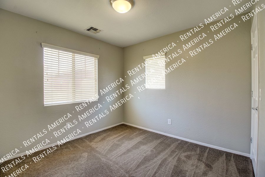 Wonderful 3 bedroom home with 2.5 baths!!! property image
