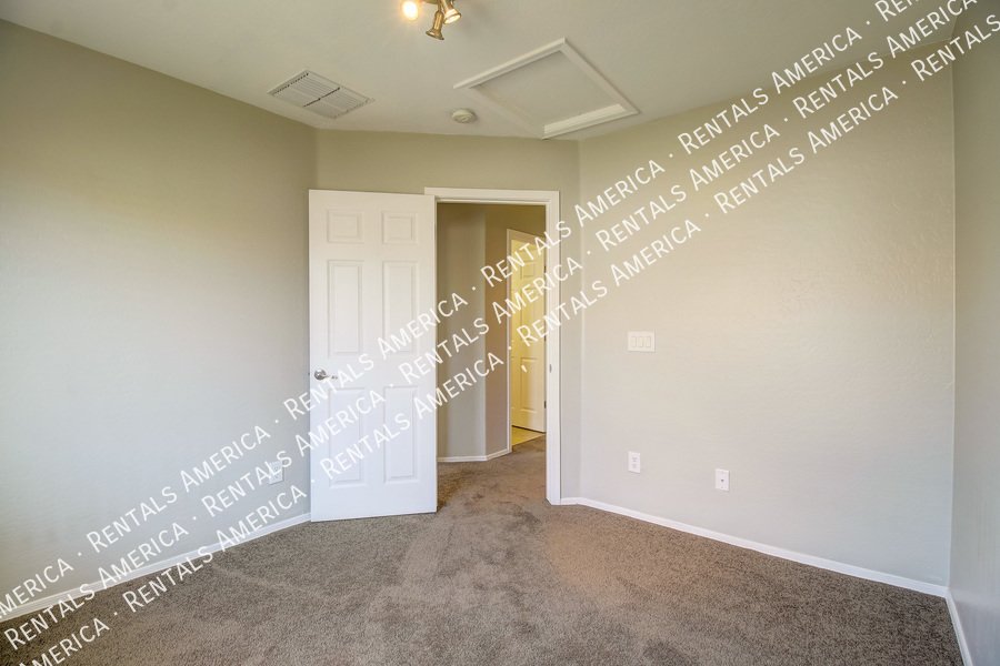 Wonderful 3 bedroom home with 2.5 baths!!! property image