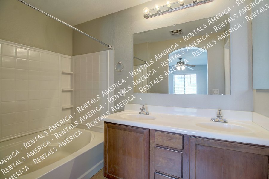 Wonderful 3 bedroom home with 2.5 baths!!! property image