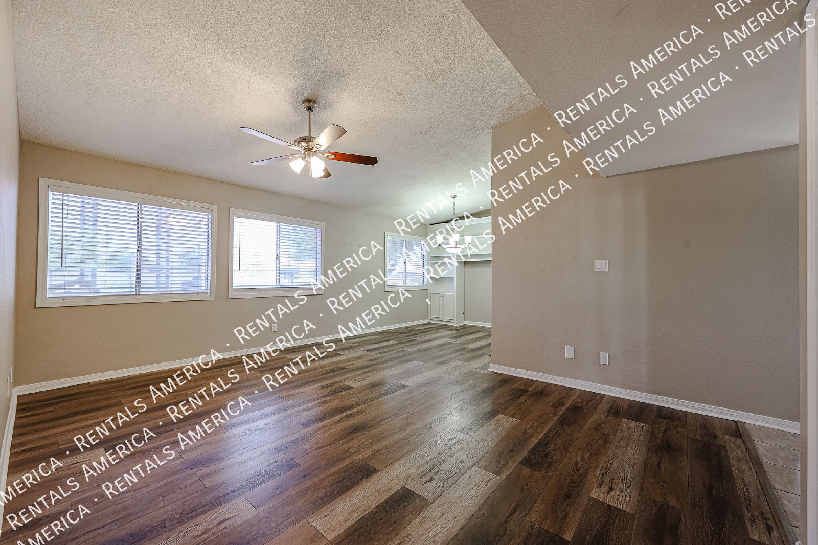 Beautiful 3-Bedroom Townhome with Private Backyard & Community Pool! property image