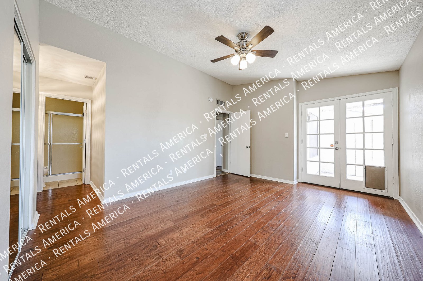 Beautiful 3-Bedroom Townhome with Private Backyard & Community Pool! property image
