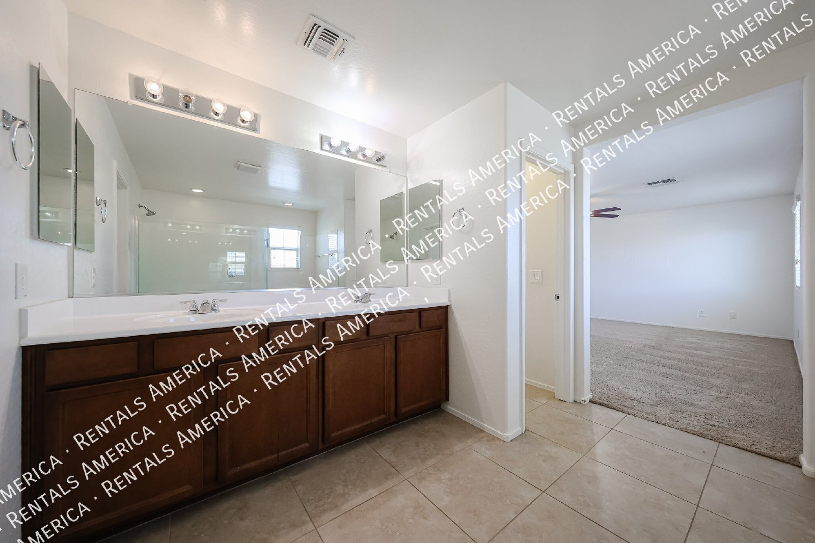 Large Home in Hastings Farms! property image