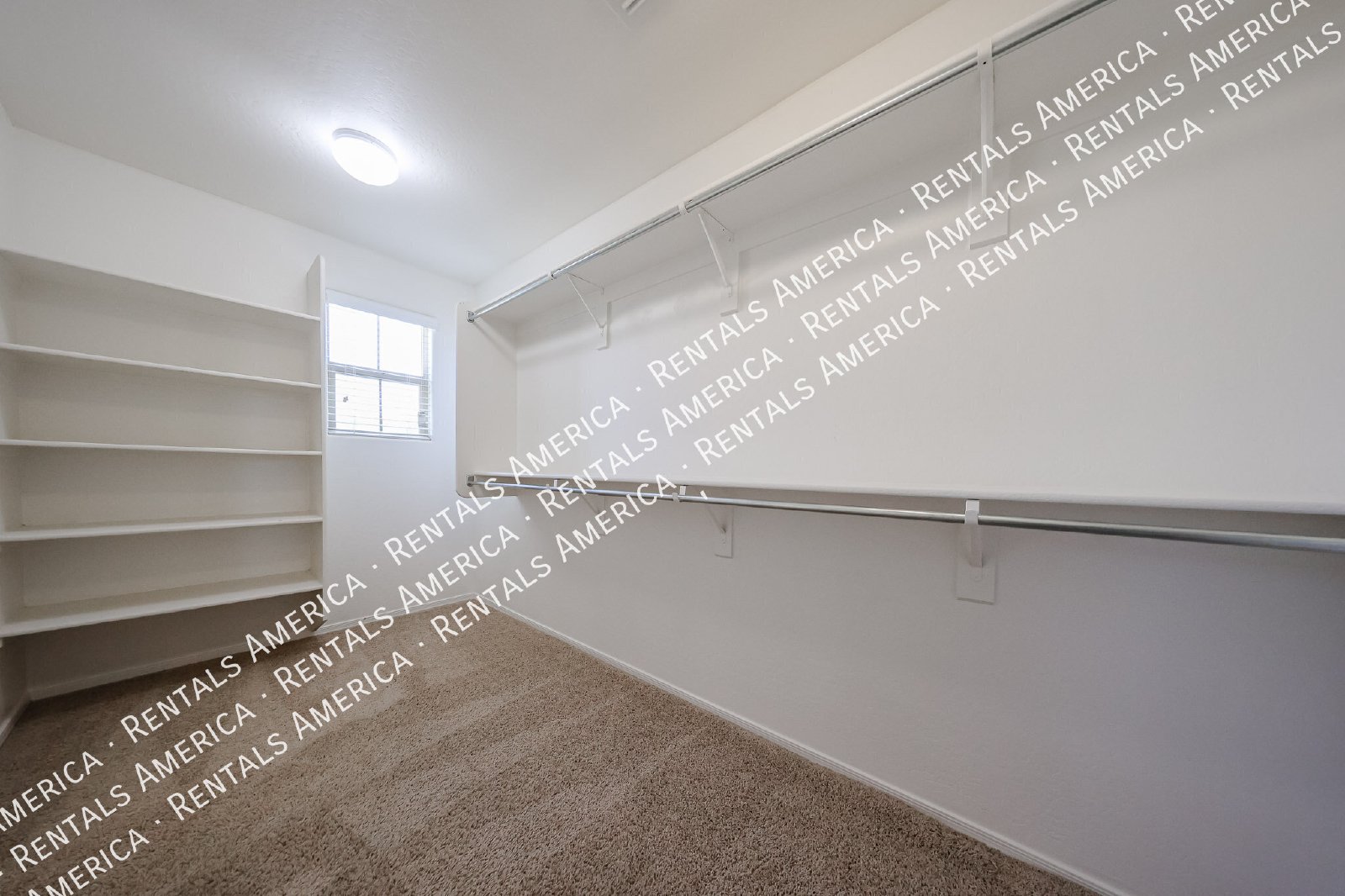 Large Home in Hastings Farms! property image