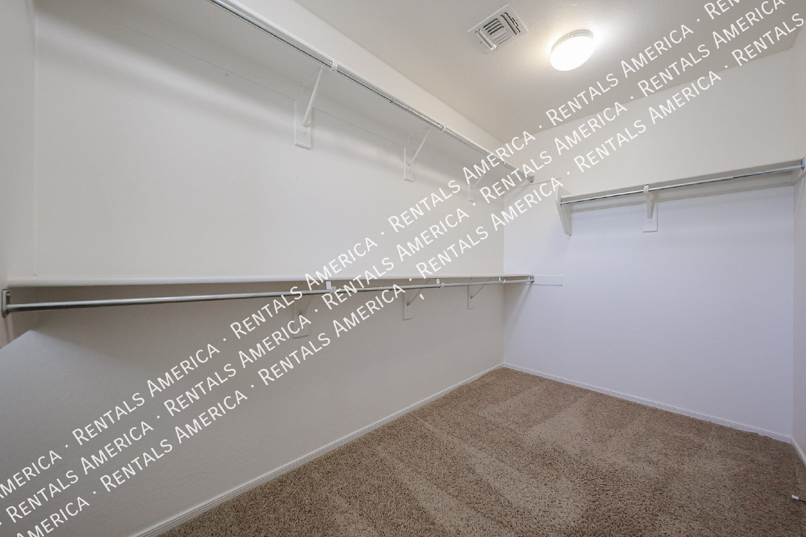 Large Home in Hastings Farms! property image