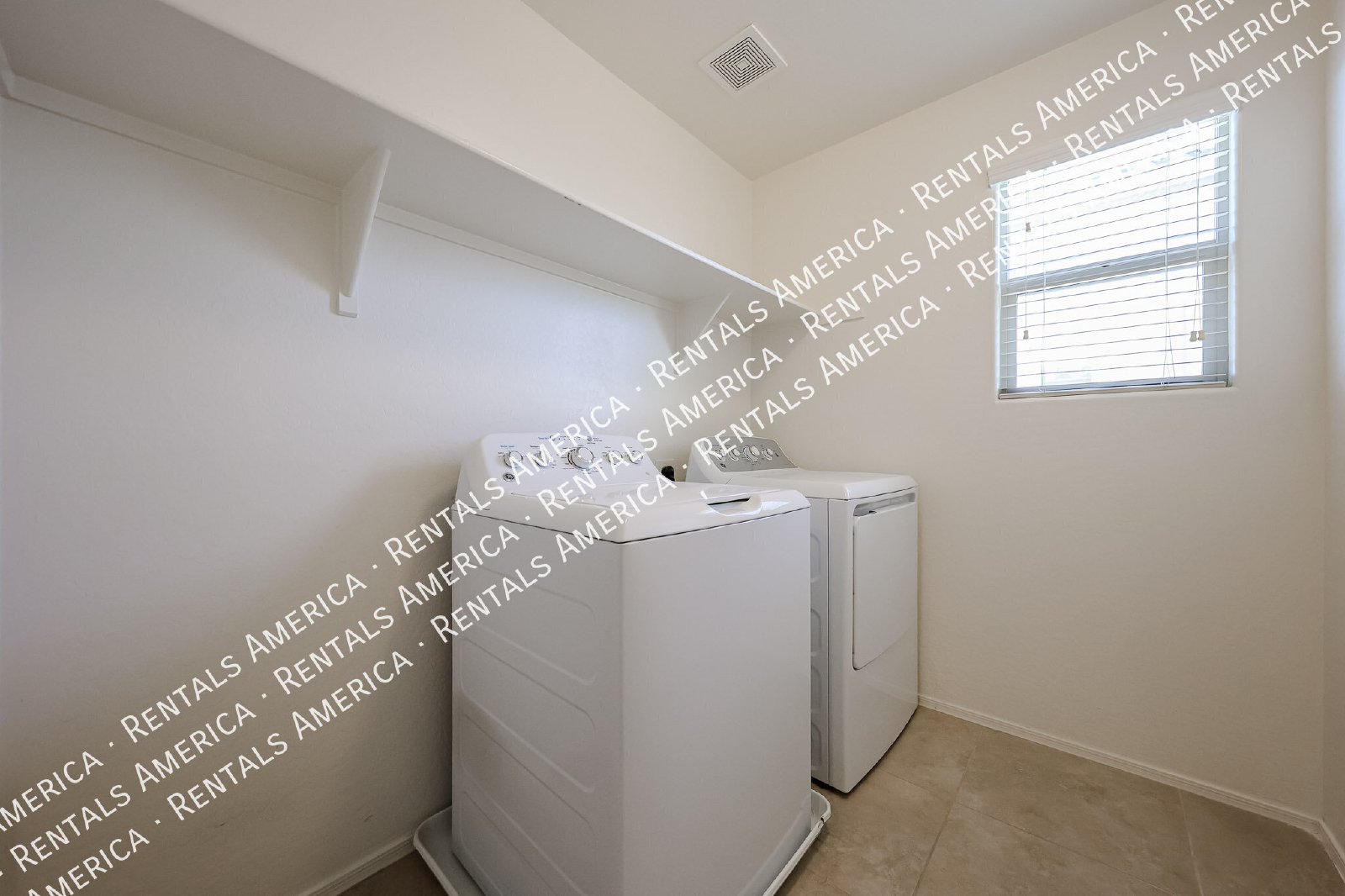 Large Home in Hastings Farms! property image