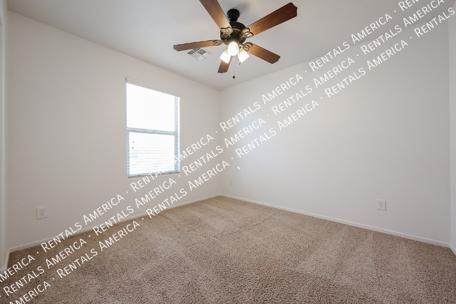 Large Home in Hastings Farms! property image