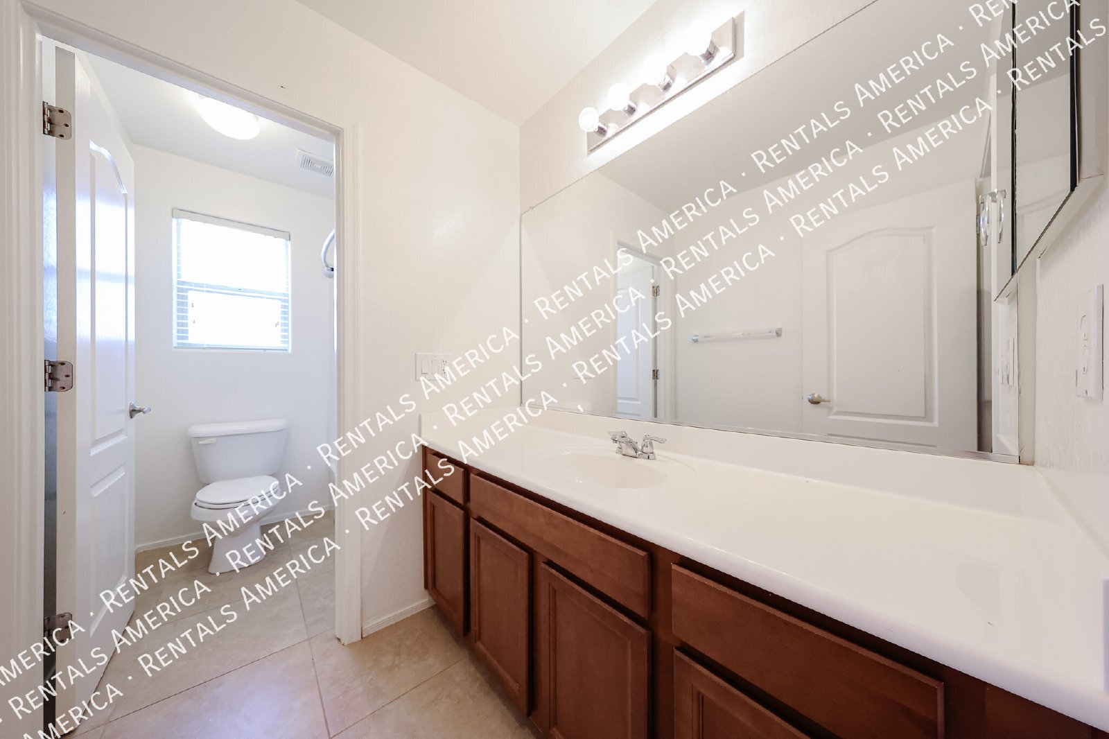 Large Home in Hastings Farms! property image