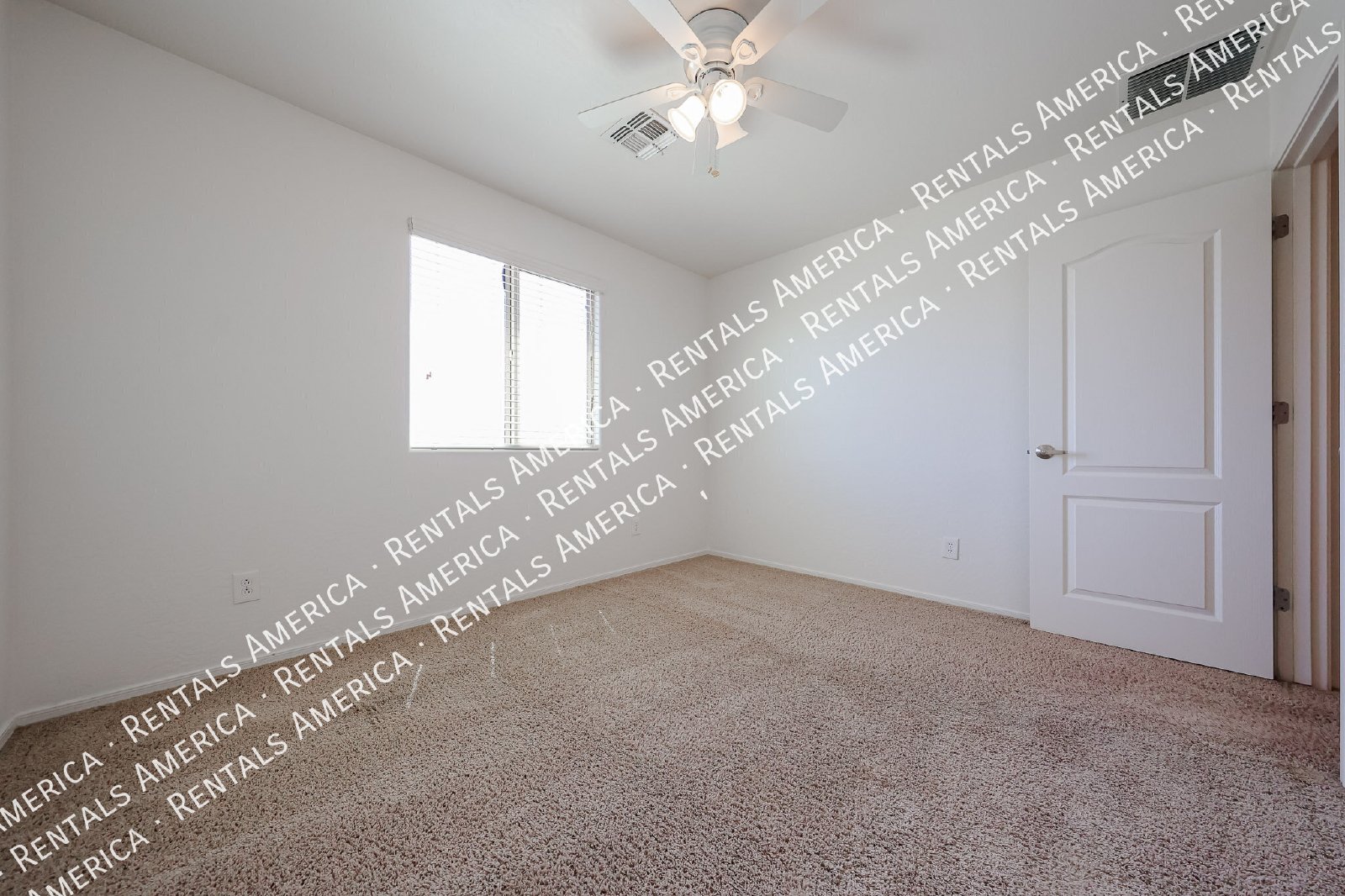 Large Home in Hastings Farms! property image
