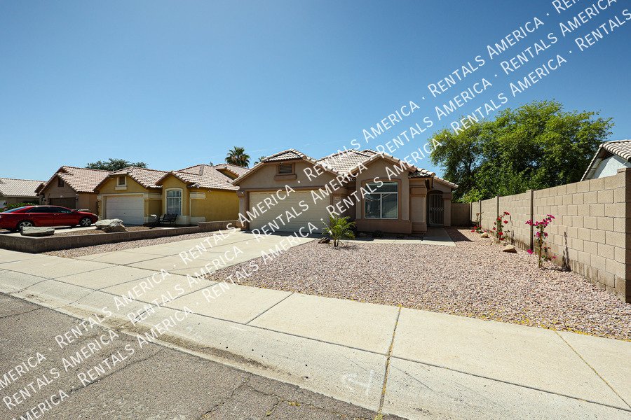 Beautiful 2 bedroom w/Den home, No HOA!  in Peoria! property image
