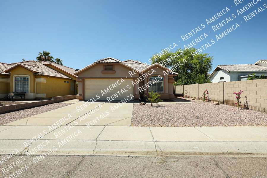 Beautiful 2 bedroom w/Den home, No HOA!  in Peoria! property image