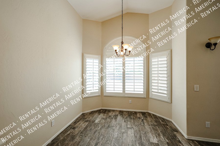Beautiful 2 bedroom w/Den home, No HOA!  in Peoria! property image