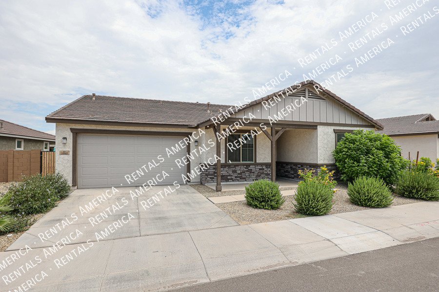 Breathtaking 4 bedroom! property image