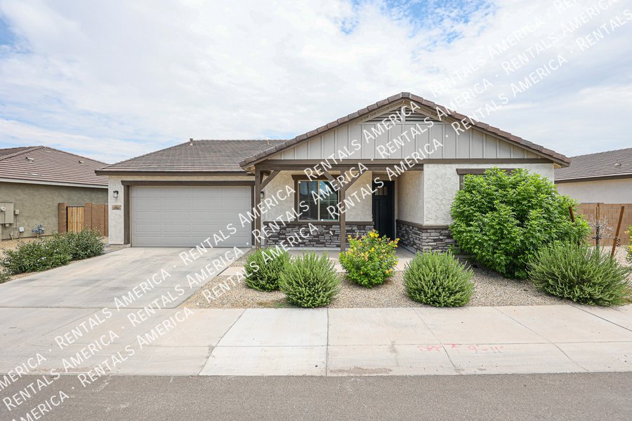 Breathtaking 4 bedroom! property image