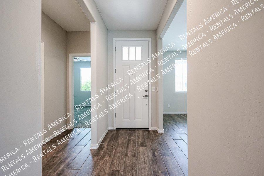 Breathtaking 4 bedroom! property image