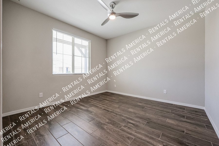 Breathtaking 4 bedroom! property image