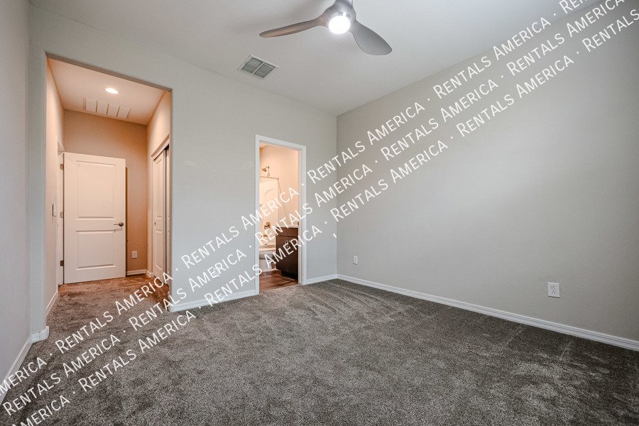 Breathtaking 4 bedroom! property image