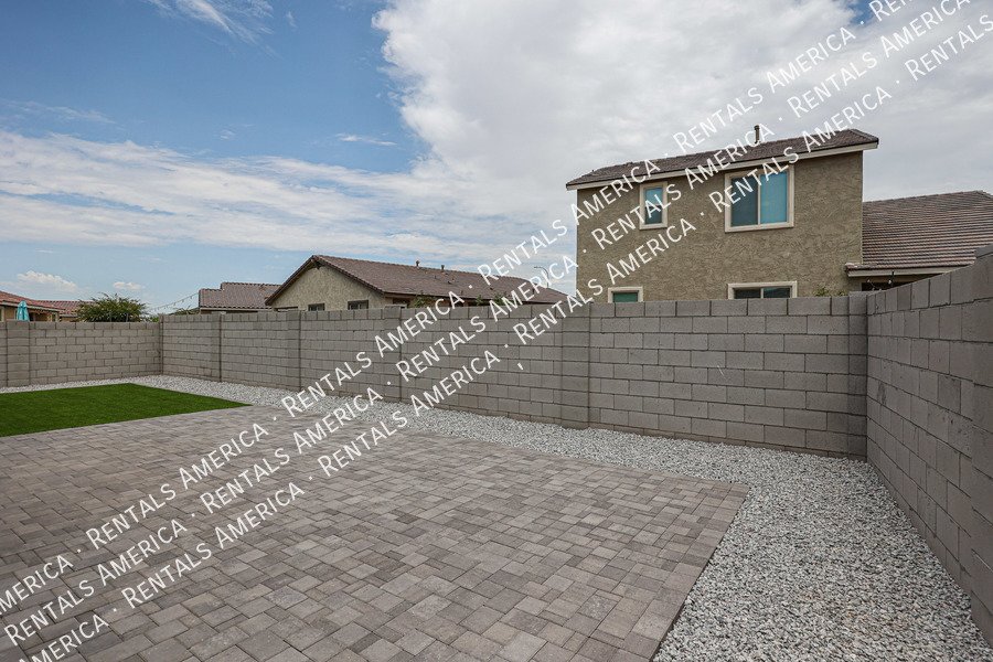 Breathtaking 4 bedroom! property image