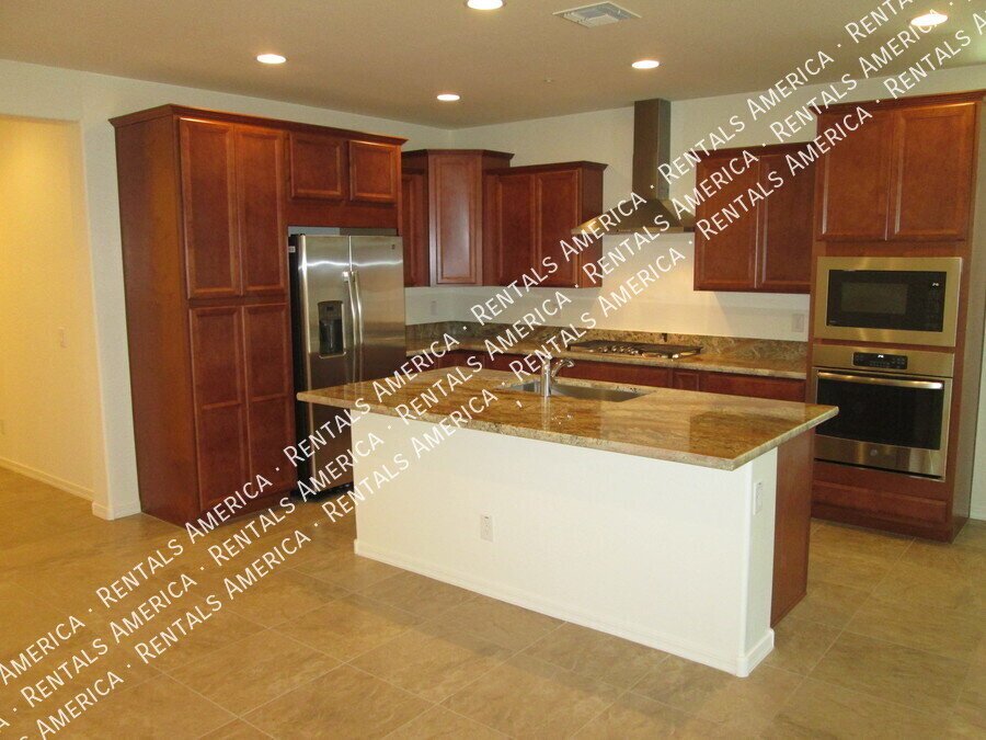COMING SOON!  OCCUPIED!  GORGEOUS 4 BR OFF OF HIGLEY/WILLIAMS FIELD property image