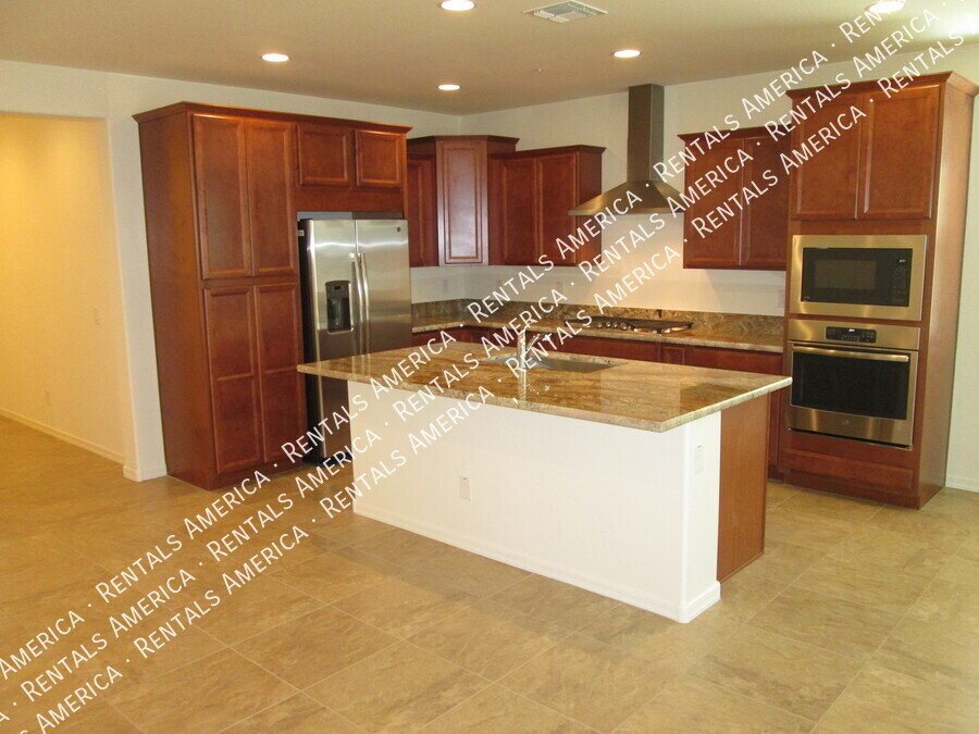 COMING SOON!  OCCUPIED!  GORGEOUS 4 BR OFF OF HIGLEY/WILLIAMS FIELD property image