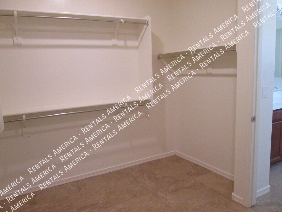 COMING SOON!  OCCUPIED!  GORGEOUS 4 BR OFF OF HIGLEY/WILLIAMS FIELD property image
