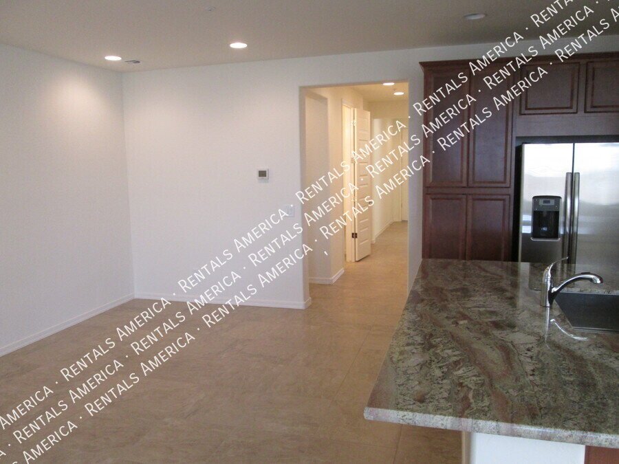COMING SOON!  OCCUPIED!  GORGEOUS 4 BR OFF OF HIGLEY/WILLIAMS FIELD property image
