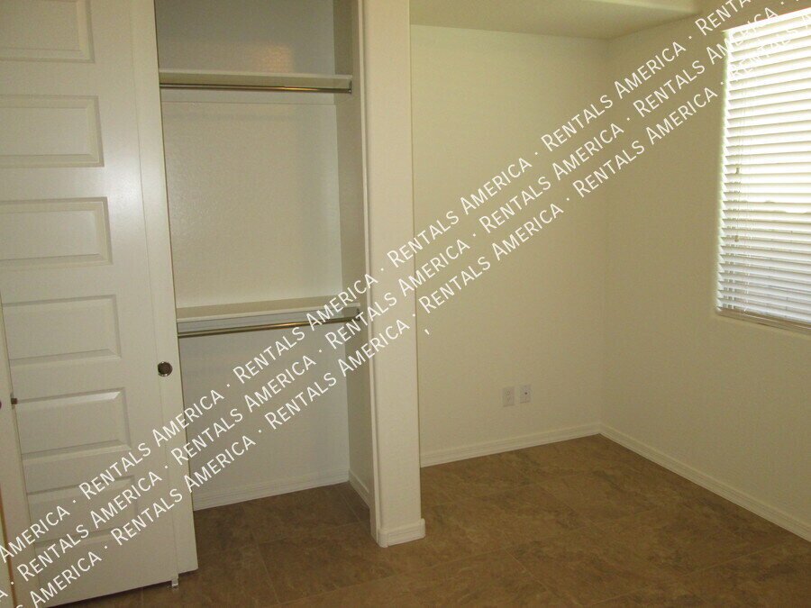 COMING SOON!  OCCUPIED!  GORGEOUS 4 BR OFF OF HIGLEY/WILLIAMS FIELD property image