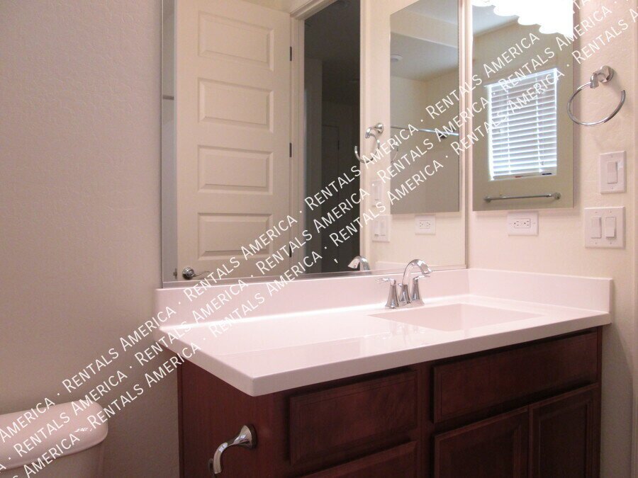 COMING SOON!  OCCUPIED!  GORGEOUS 4 BR OFF OF HIGLEY/WILLIAMS FIELD property image