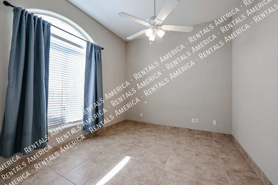 COMING SOON!  OCCUPIED!  Remarkable 3 Bedrm in Tatum Highlands property image