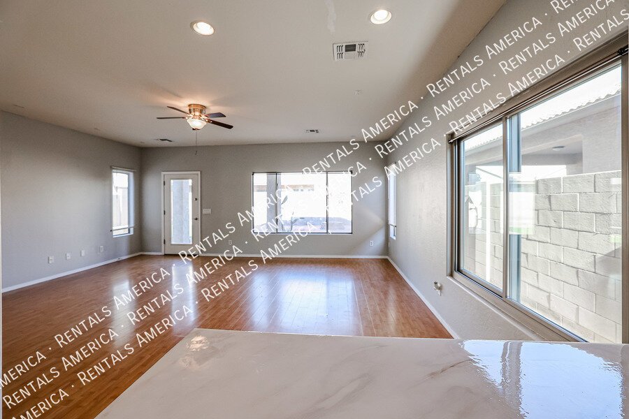 COMING SOON!  OCCUPIED!  SPACIOUS 3 BEDROOM IN TOLLESON property image