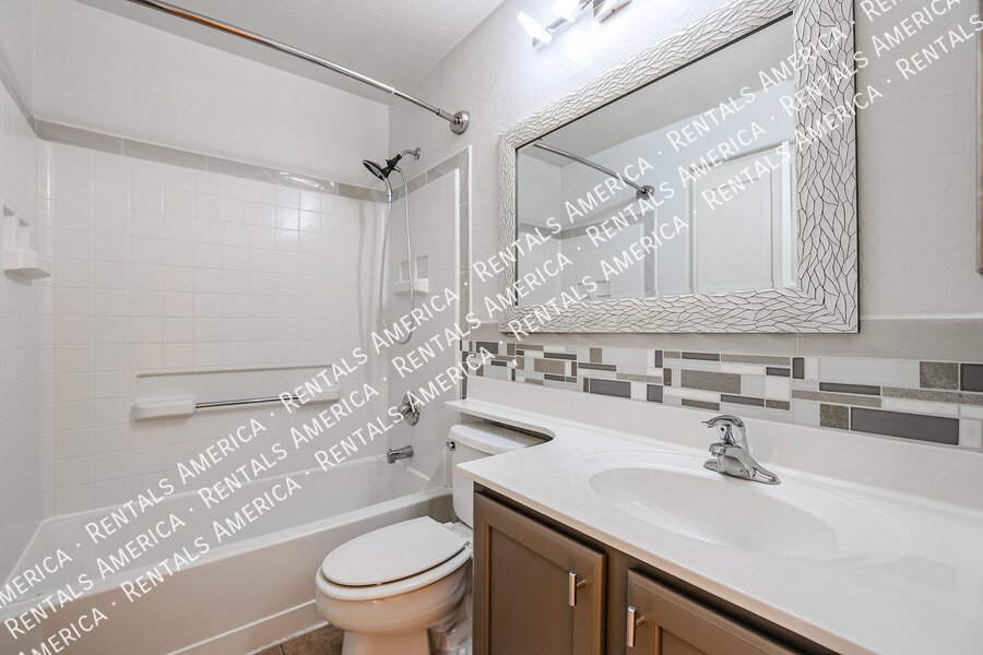 COMING SOON!  OCCUPIED!  SPACIOUS 3 BEDROOM IN TOLLESON property image
