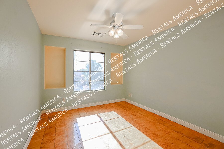 COMING SOON!  OCCUPIED!  SPACIOUS 3 BEDROOM IN TOLLESON property image