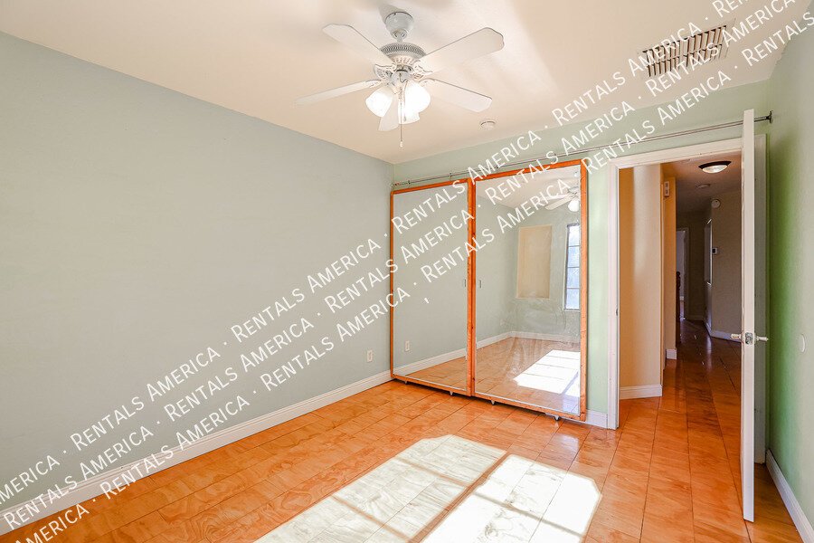 COMING SOON!  OCCUPIED!  SPACIOUS 3 BEDROOM IN TOLLESON property image