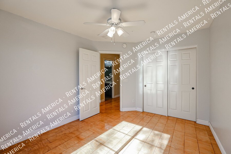 COMING SOON!  OCCUPIED!  SPACIOUS 3 BEDROOM IN TOLLESON property image