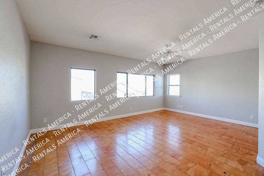 COMING SOON!  OCCUPIED!  SPACIOUS 3 BEDROOM IN TOLLESON property image