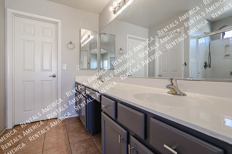 COMING SOON!  OCCUPIED!  SPACIOUS 3 BEDROOM IN TOLLESON property image