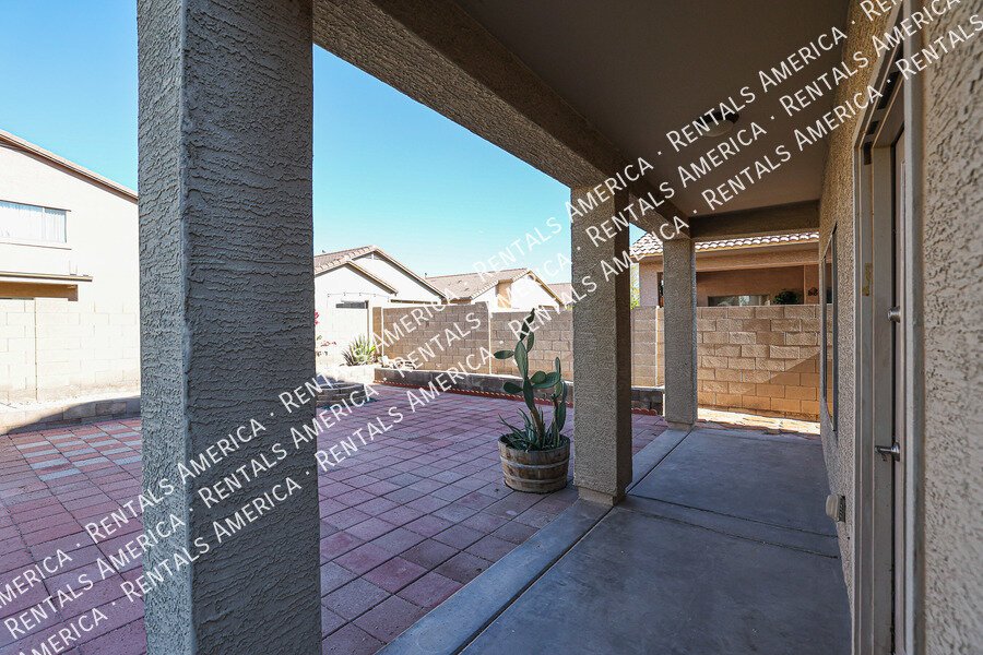 COMING SOON!  OCCUPIED!  SPACIOUS 3 BEDROOM IN TOLLESON property image