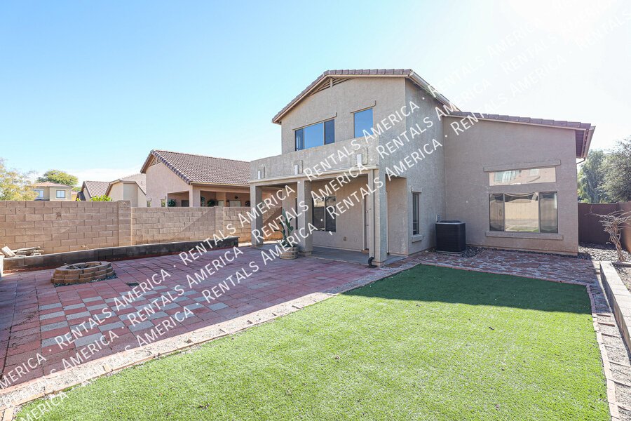 COMING SOON!  OCCUPIED!  SPACIOUS 3 BEDROOM IN TOLLESON property image