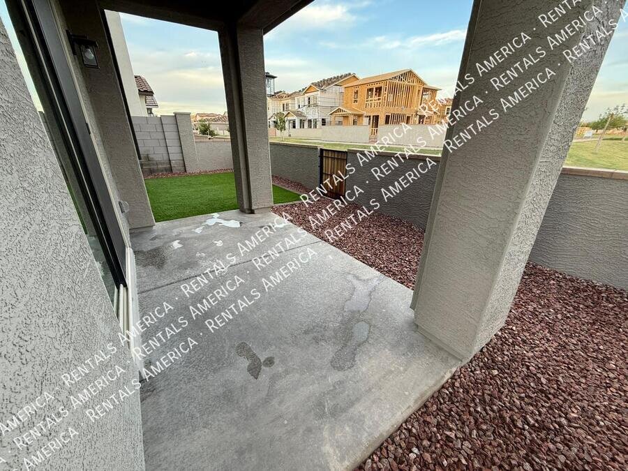 COMING SOON!  OCCUPIED!  4 BEDROOM IN EASTMARK property image