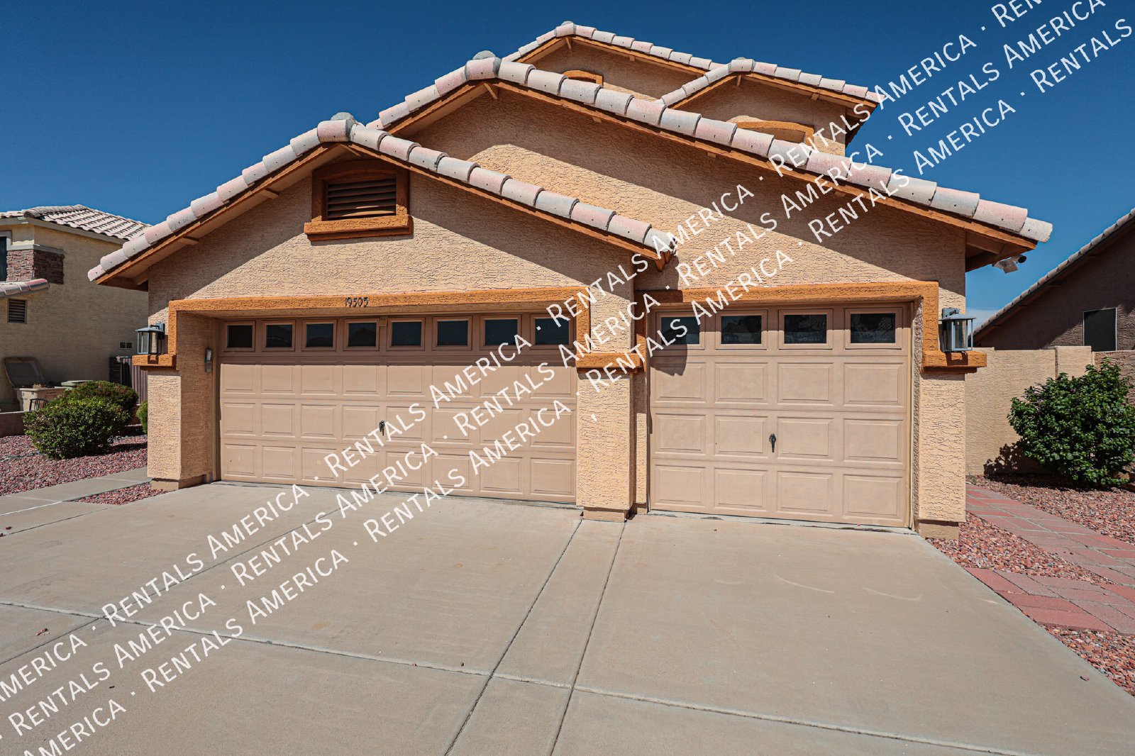 Beautiful 2-story 5BD 3BA home in Glendale! property image