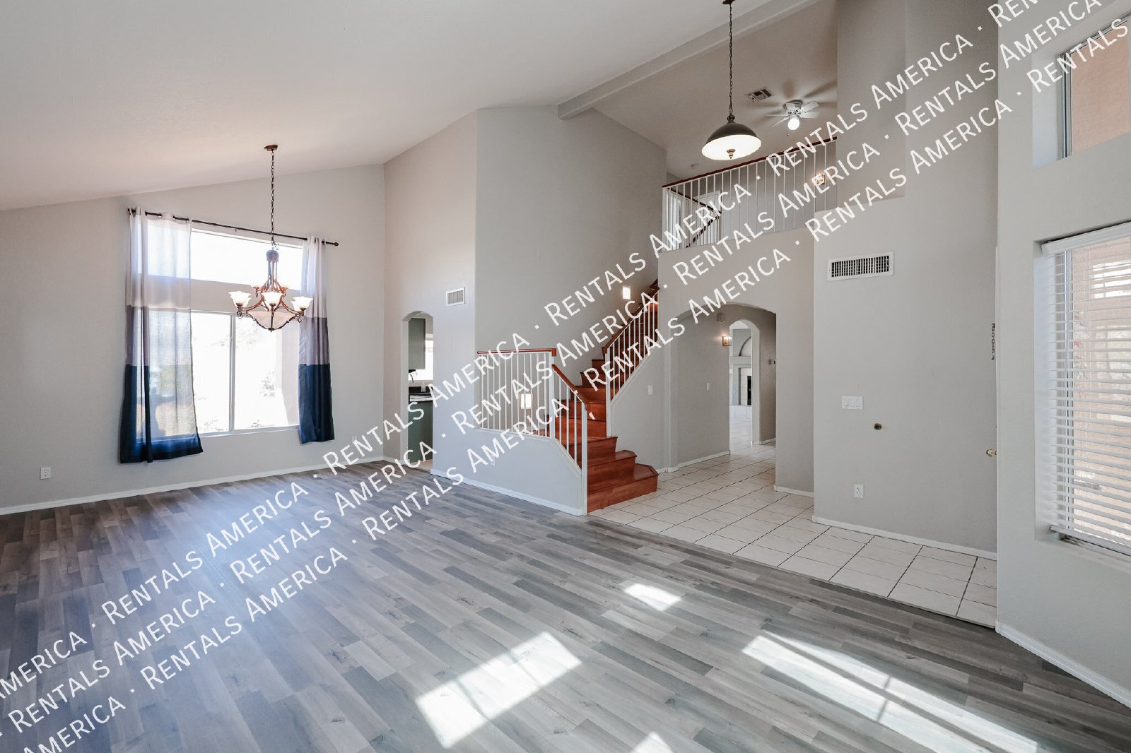 Beautiful 2-story 5BD 3BA home in Glendale! property image
