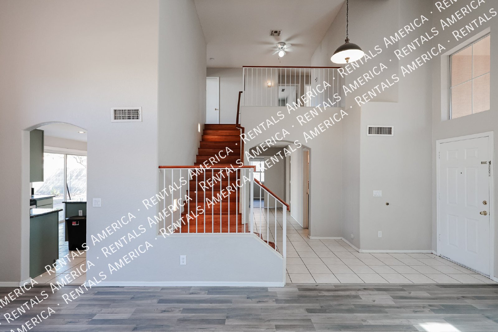 Beautiful 2-story 5BD 3BA home in Glendale! property image