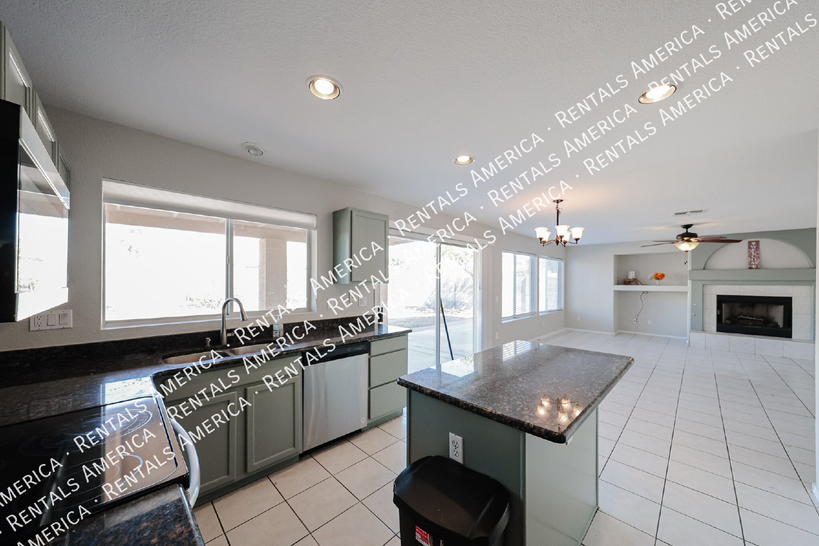 Beautiful 2-story 5BD 3BA home in Glendale! property image