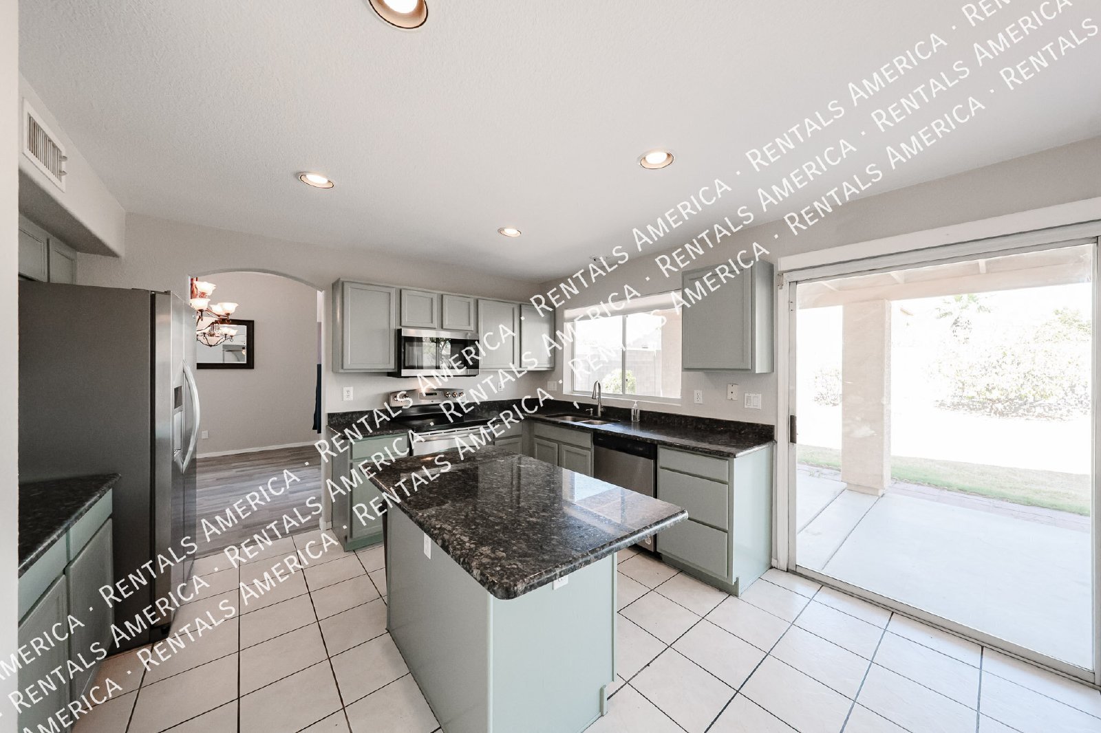 Beautiful 2-story 5BD 3BA home in Glendale! property image