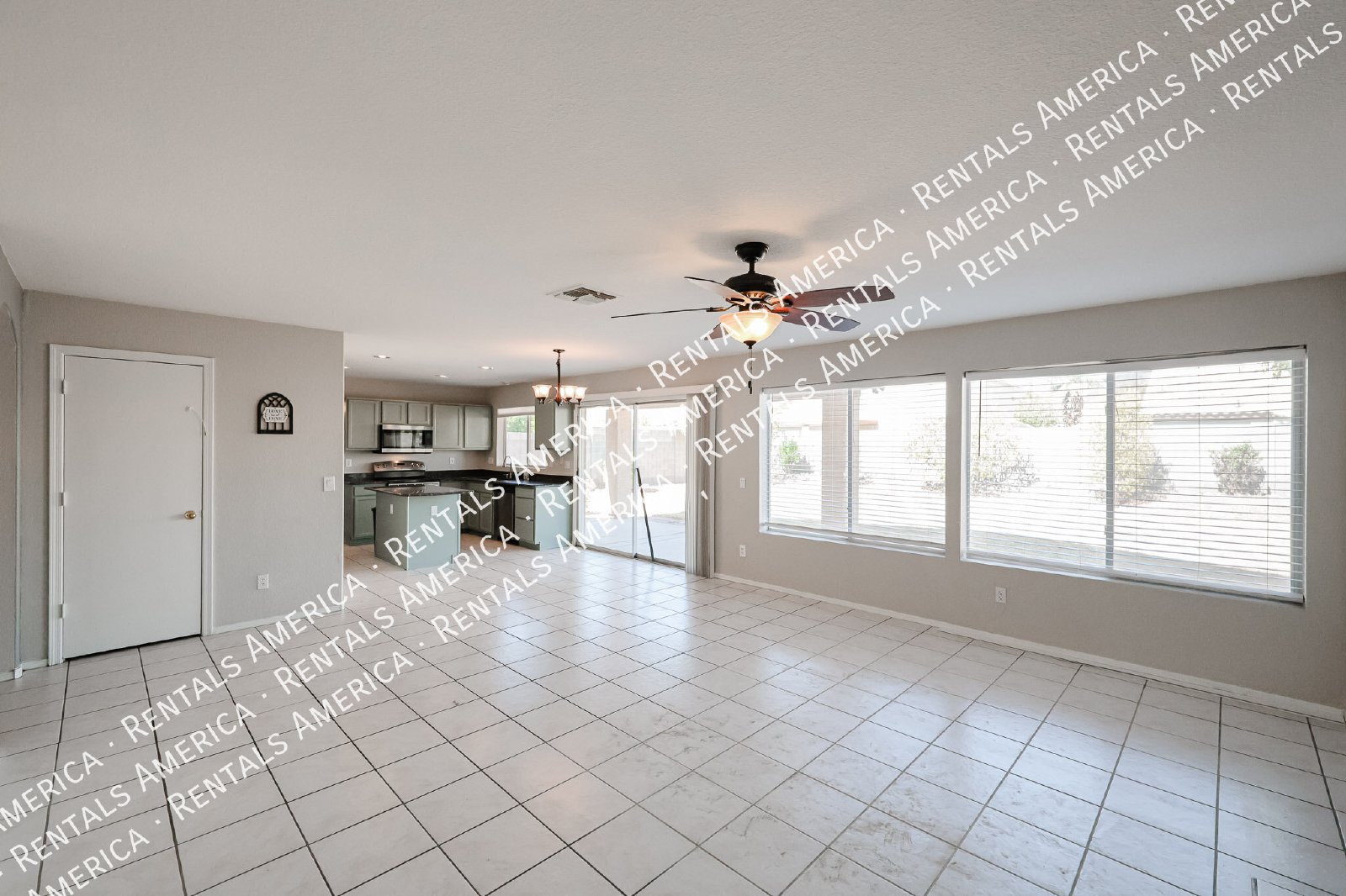 Beautiful 2-story 5BD 3BA home in Glendale! property image