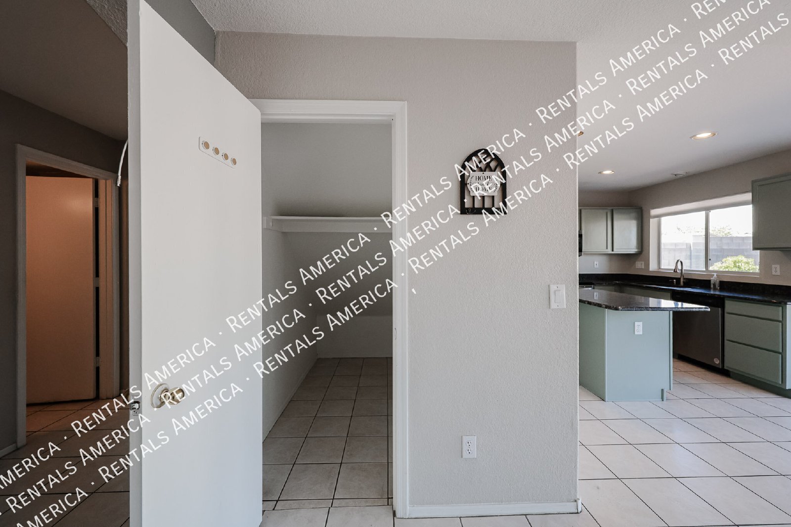 Beautiful 2-story 5BD 3BA home in Glendale! property image