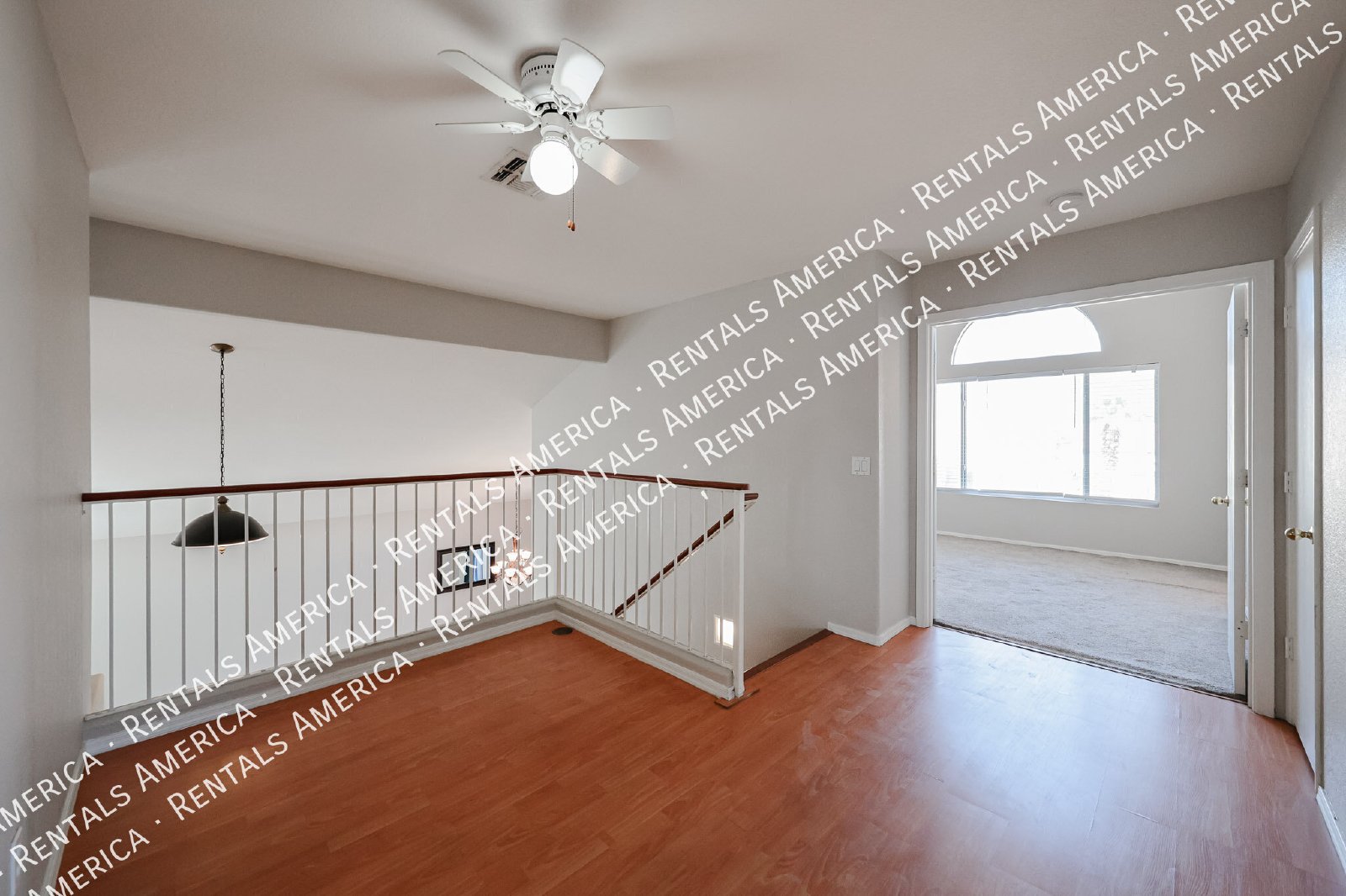Beautiful 2-story 5BD 3BA home in Glendale! property image