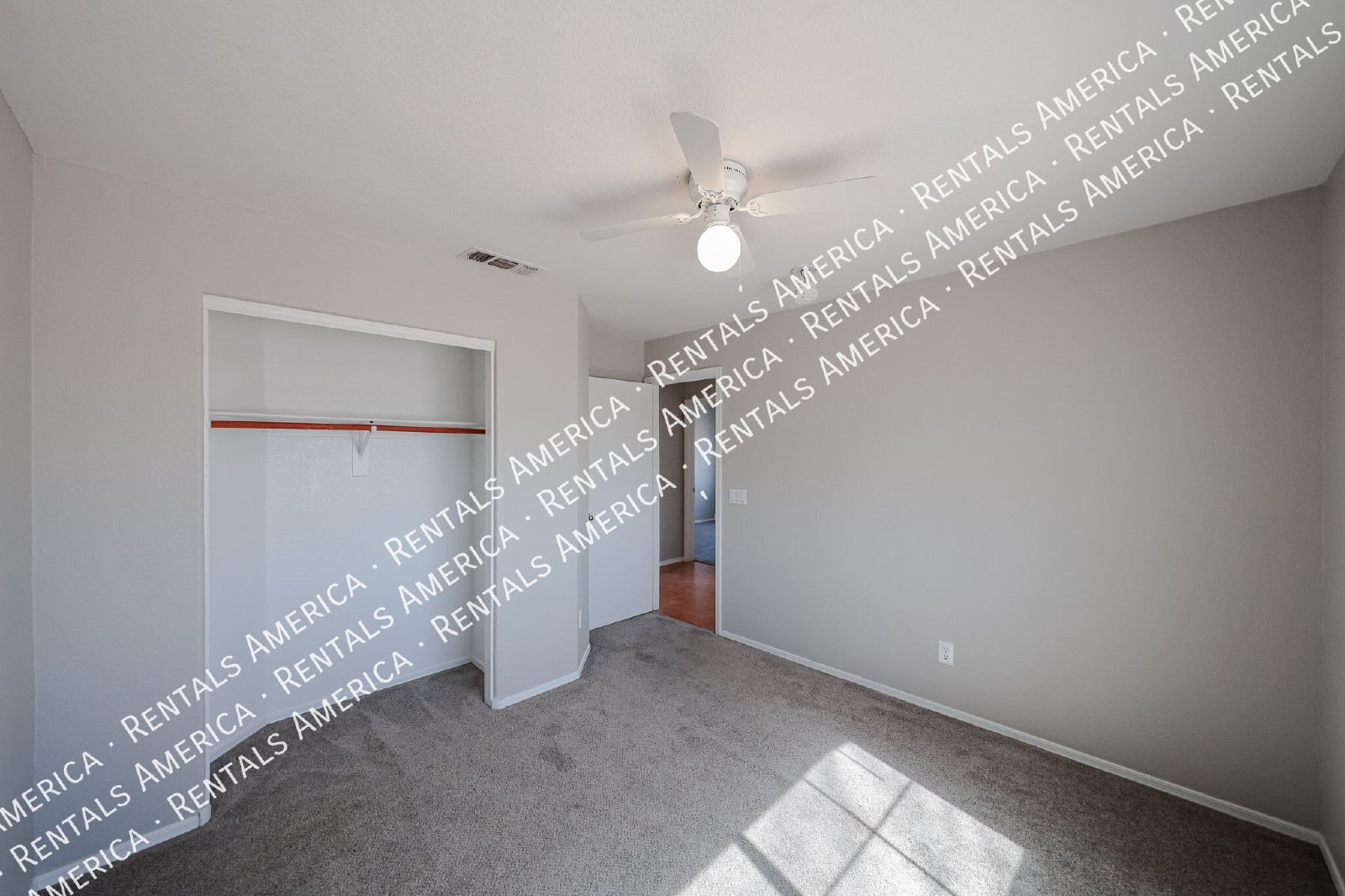 Beautiful 2-story 5BD 3BA home in Glendale! property image