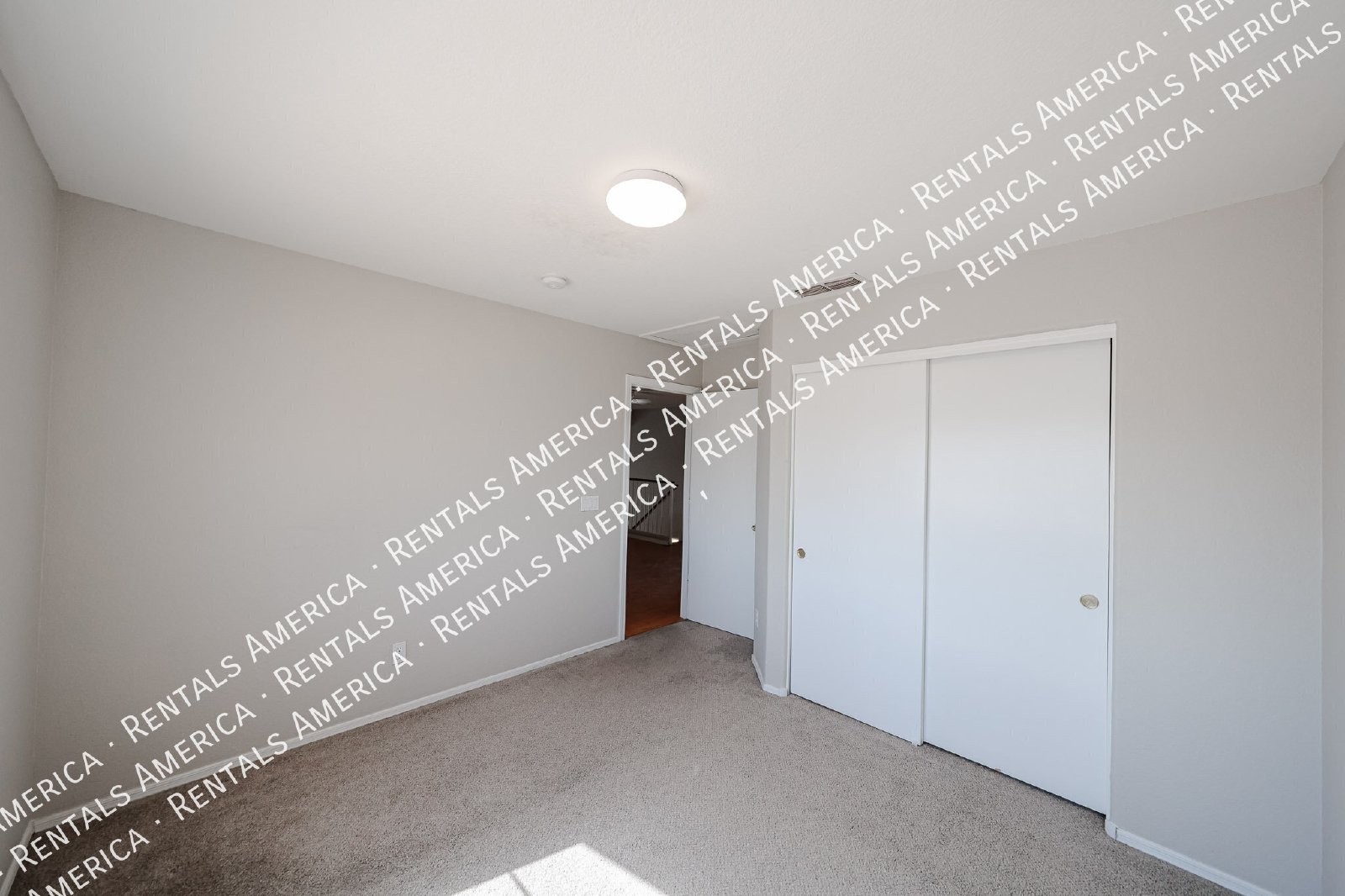 Beautiful 2-story 5BD 3BA home in Glendale! property image